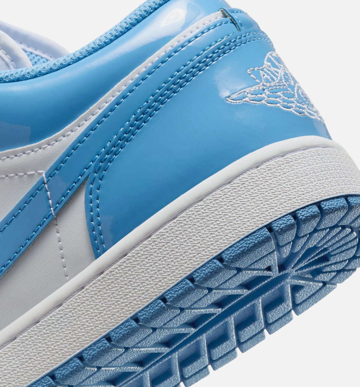 Air Jordan 1 Retro Low Men's Lifestyle Shoe - Legend Blue/White