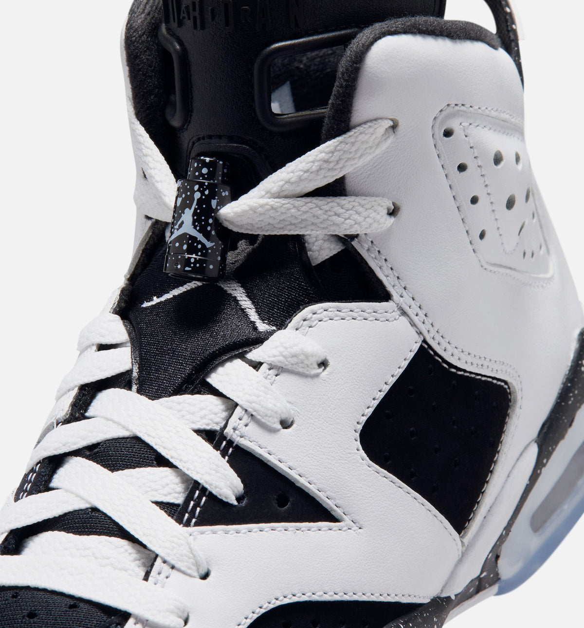 Air Jordan 6 Retro Black and White Grade School - Black/White
