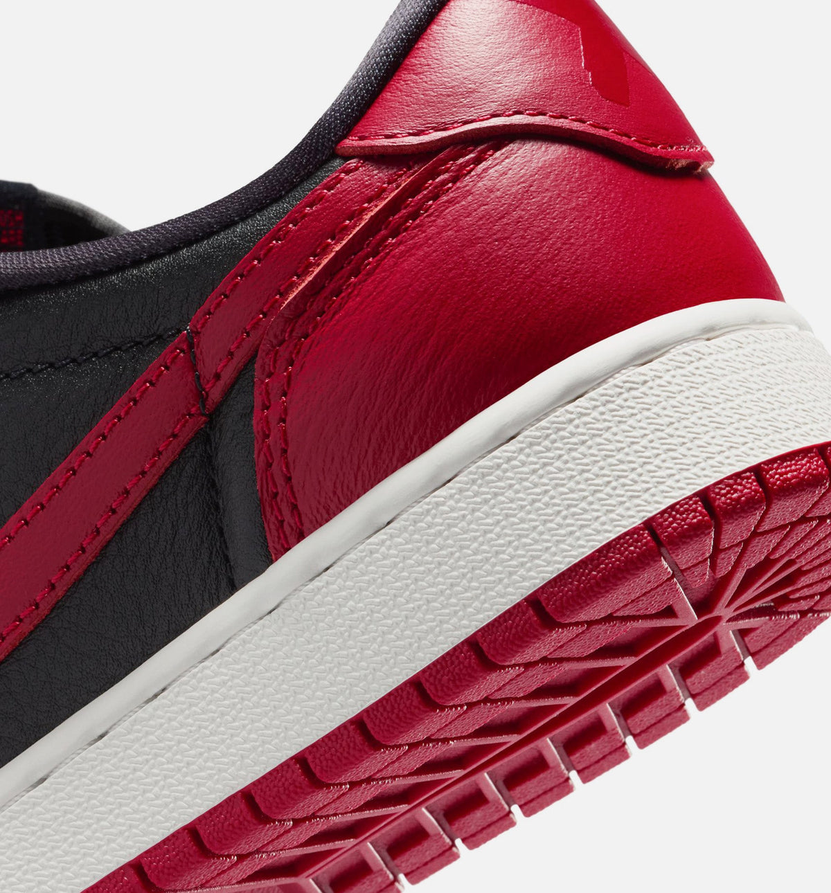 Air Jordan 1 Retro Low OG Banned Grade School - Black/Varsity Red/Summit White