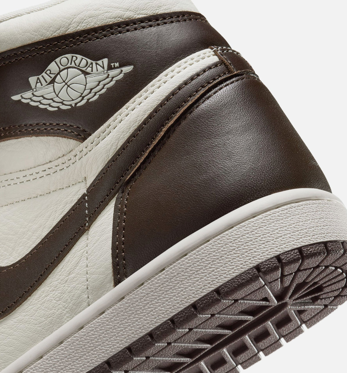 Air Jordan 1 Retro High OG Women's - Baroque Brown/Light Madder Root/Sail