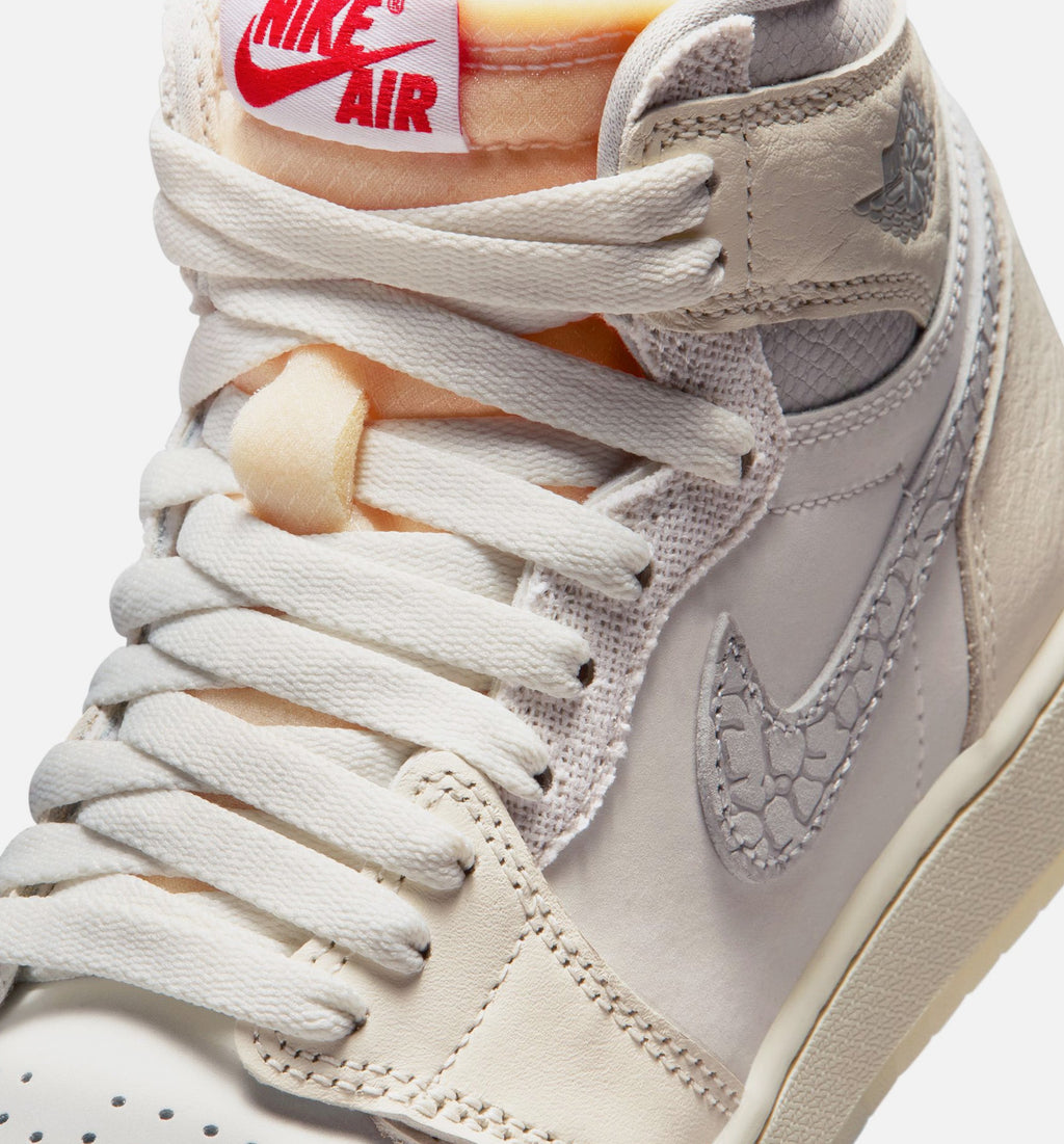 Air Jordan 1 Retro High OG Grade School - Sail/University Red/Pale Ivory/Coconut Milk/Phantom