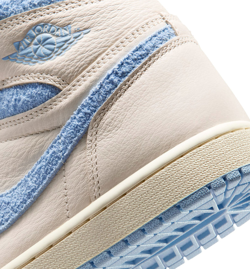 Air Jordan 1 Retro High OG Women's - Pale Ivory/Psychic Blue/Coconut Milk